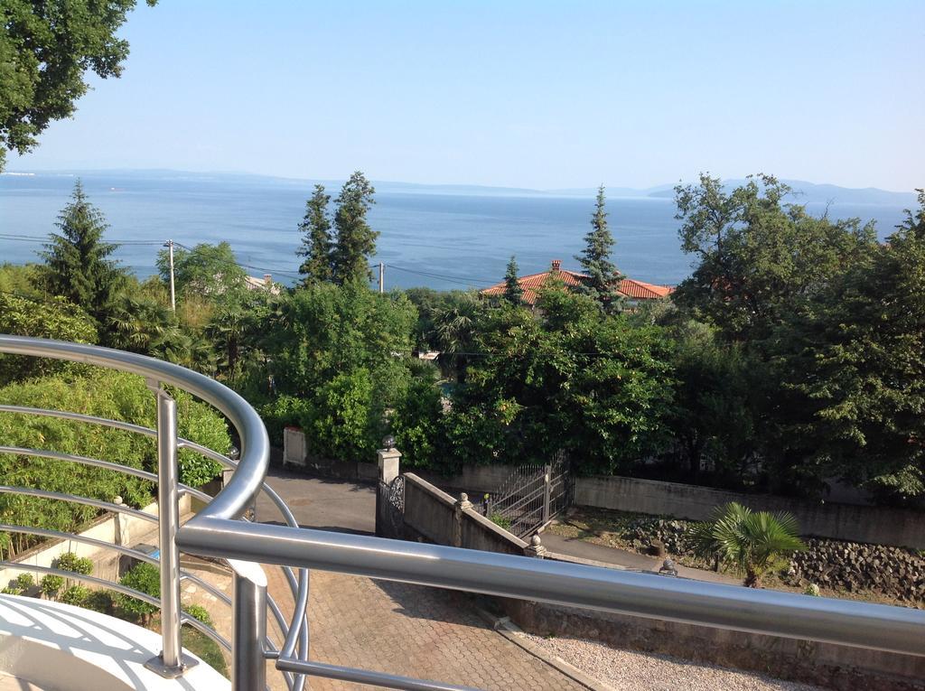 Apartments Villa Majda Матульи Экстерьер фото