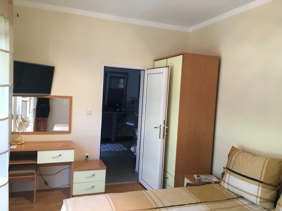 Apartments Villa Majda Матульи Экстерьер фото