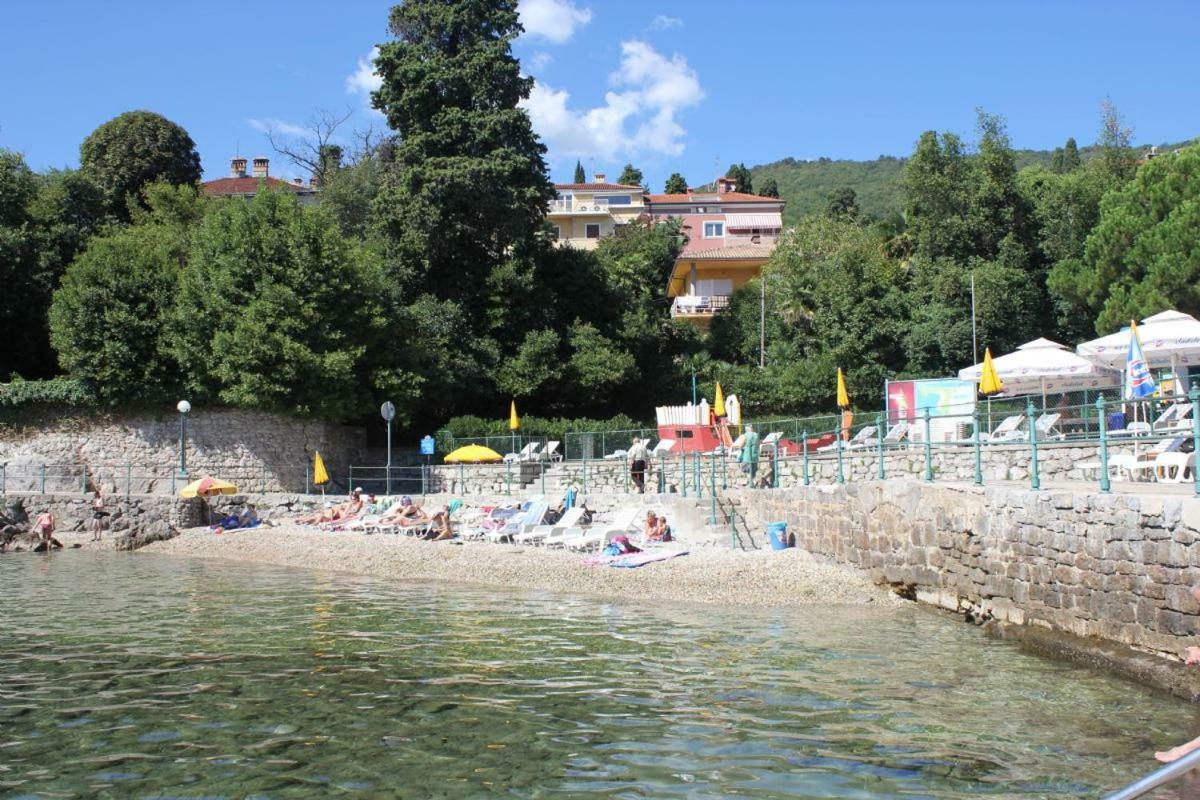 Apartments Villa Majda Матульи Экстерьер фото